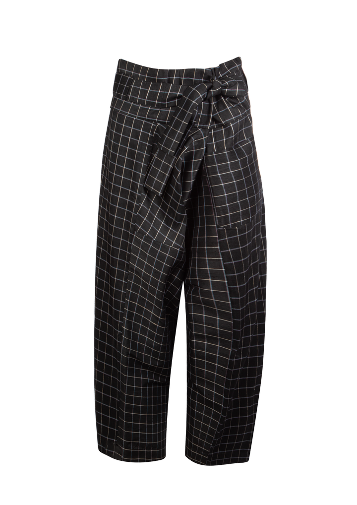 The Chessboard Silk Fisherman